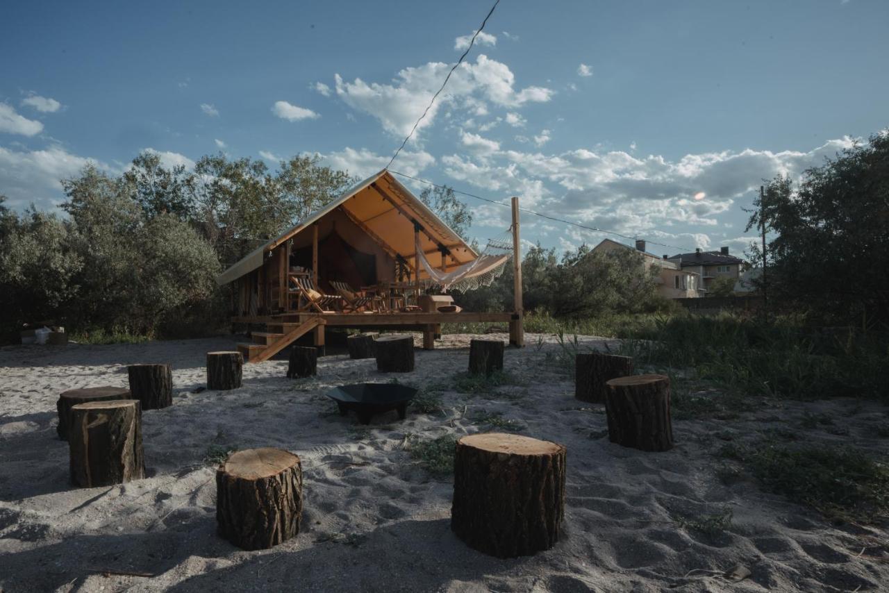 Hôtel Glamping Mandra à Zatoka Extérieur photo