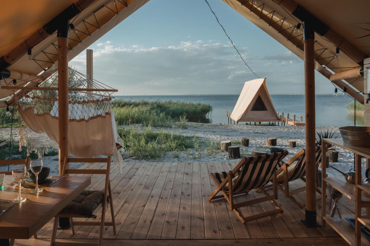 Hôtel Glamping Mandra à Zatoka Extérieur photo